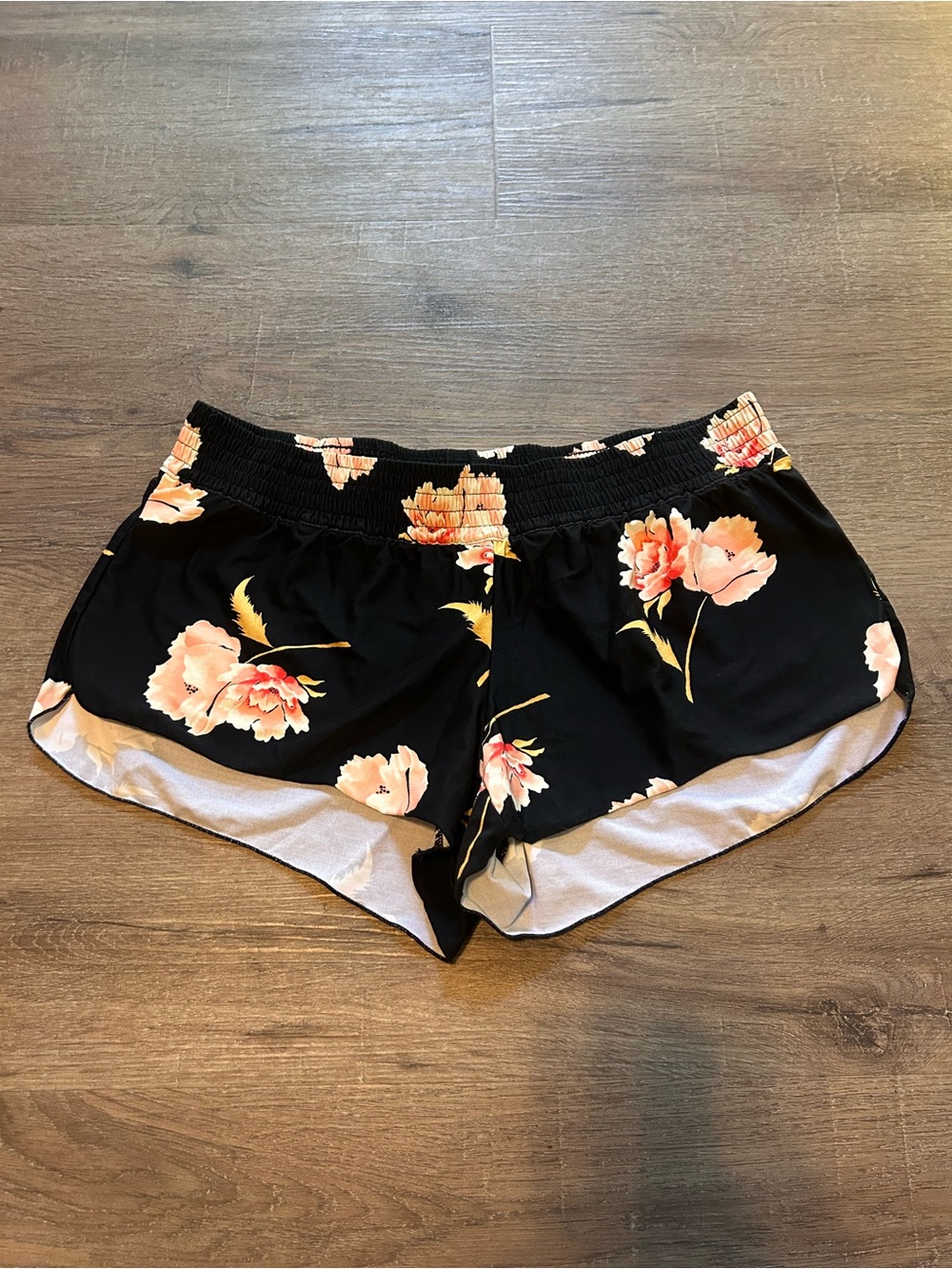 Billabong Floral Boardshort Swim Bottom Womens Size 1 Black Pink Peach